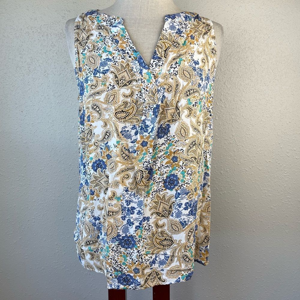 Rose & Rhyme Sleeveless V-Neck Top Size L EUC